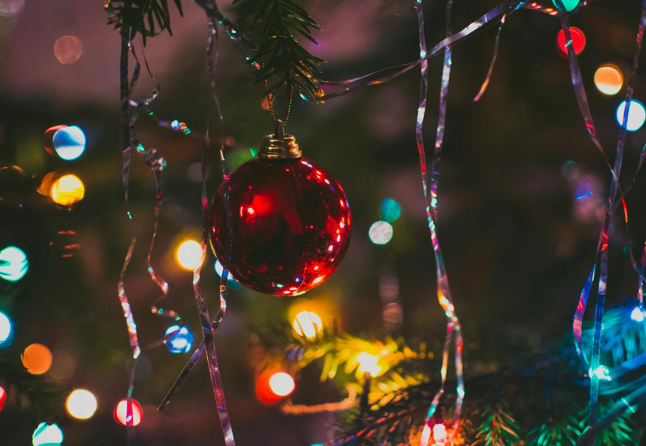 luces de navidad sostenibles para ahorrar energía en navidad